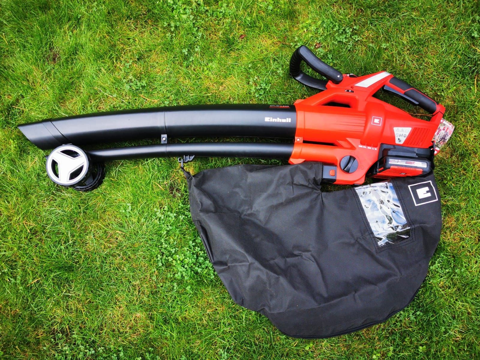 Einhell GE-CL 36Li von der Seite